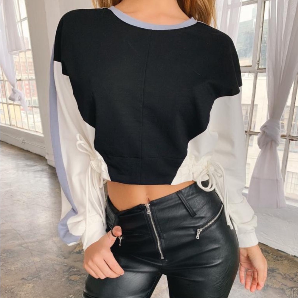 Jumper - Black/White/Blue